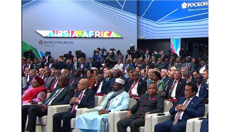 Le président Ghazouani participe à la séance plénière du Forum économique et humanitaire Russie-Afrique à Moscou
