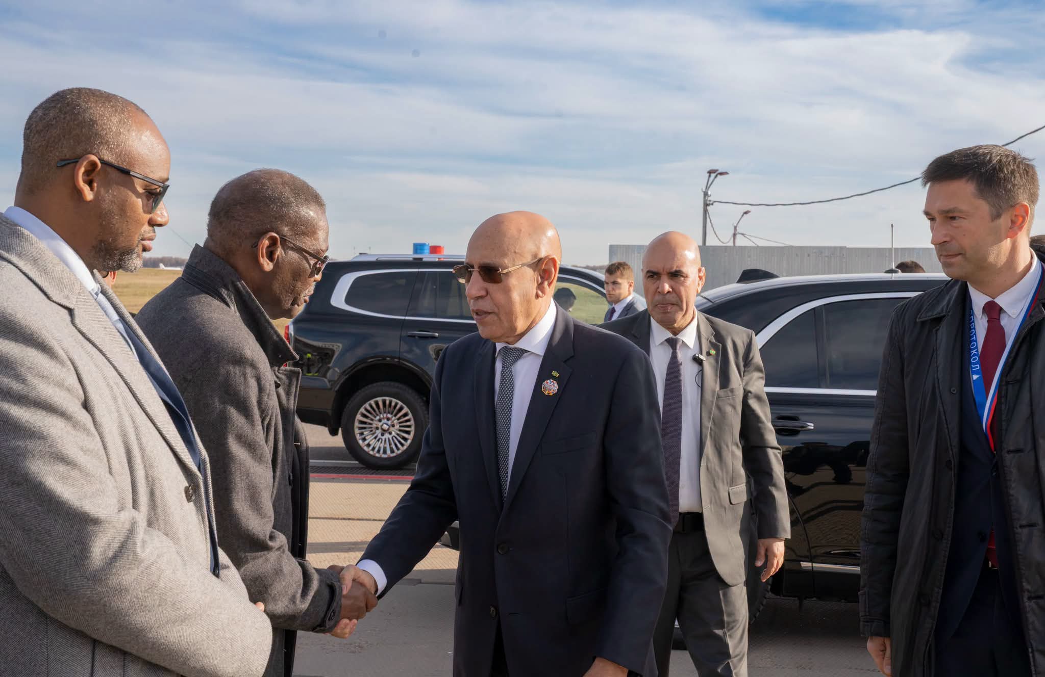 Le président Ghazouani prend la direction de Nouakchott après le Sommet Russie-Afrique